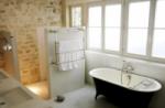 Koupelna v dřevěném domě: od plánování po dokončení